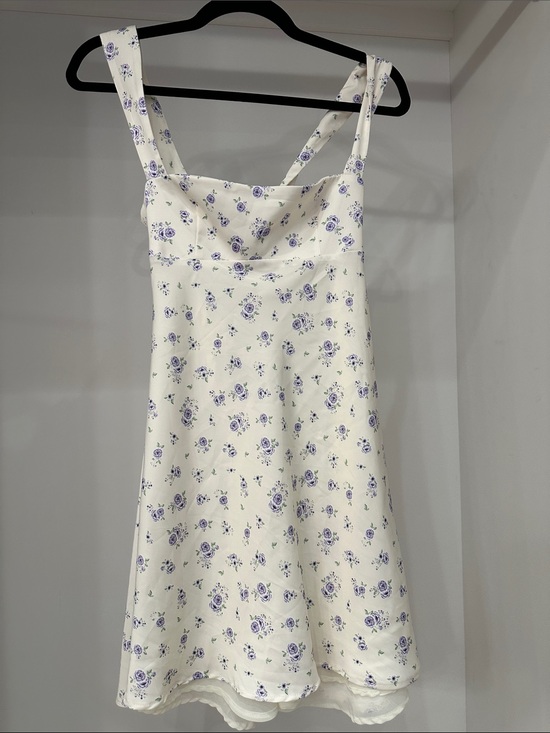 Zara Dresses & Skirts - Zara size small white and purple floral dress. new